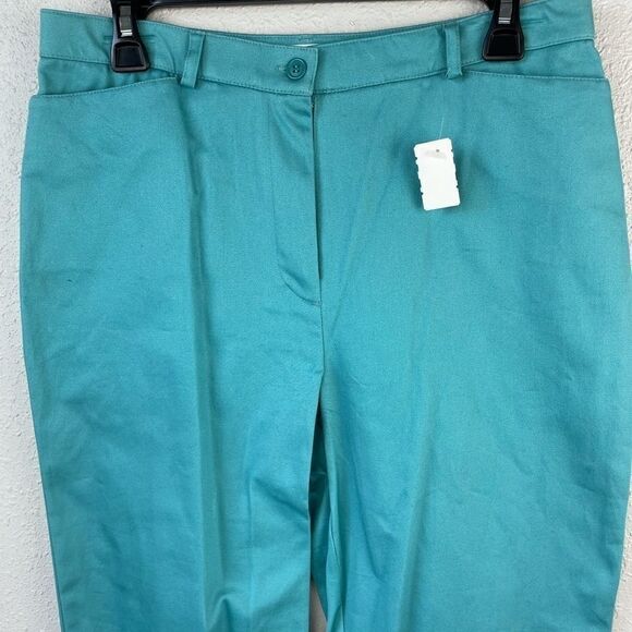 NWT Josephine Chaus Sport Cropped Pants Size 10 - Picture 2 of 5